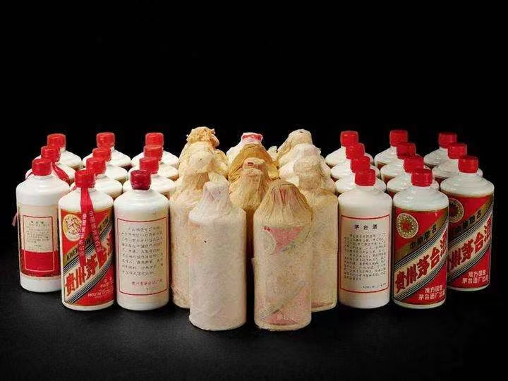 桦南日照岚山回收酒价格哪里回收(附近上门回收茅台酒）?